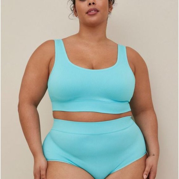 Torrid seamless ribbed high rise brief panty - Picture 3 of 6